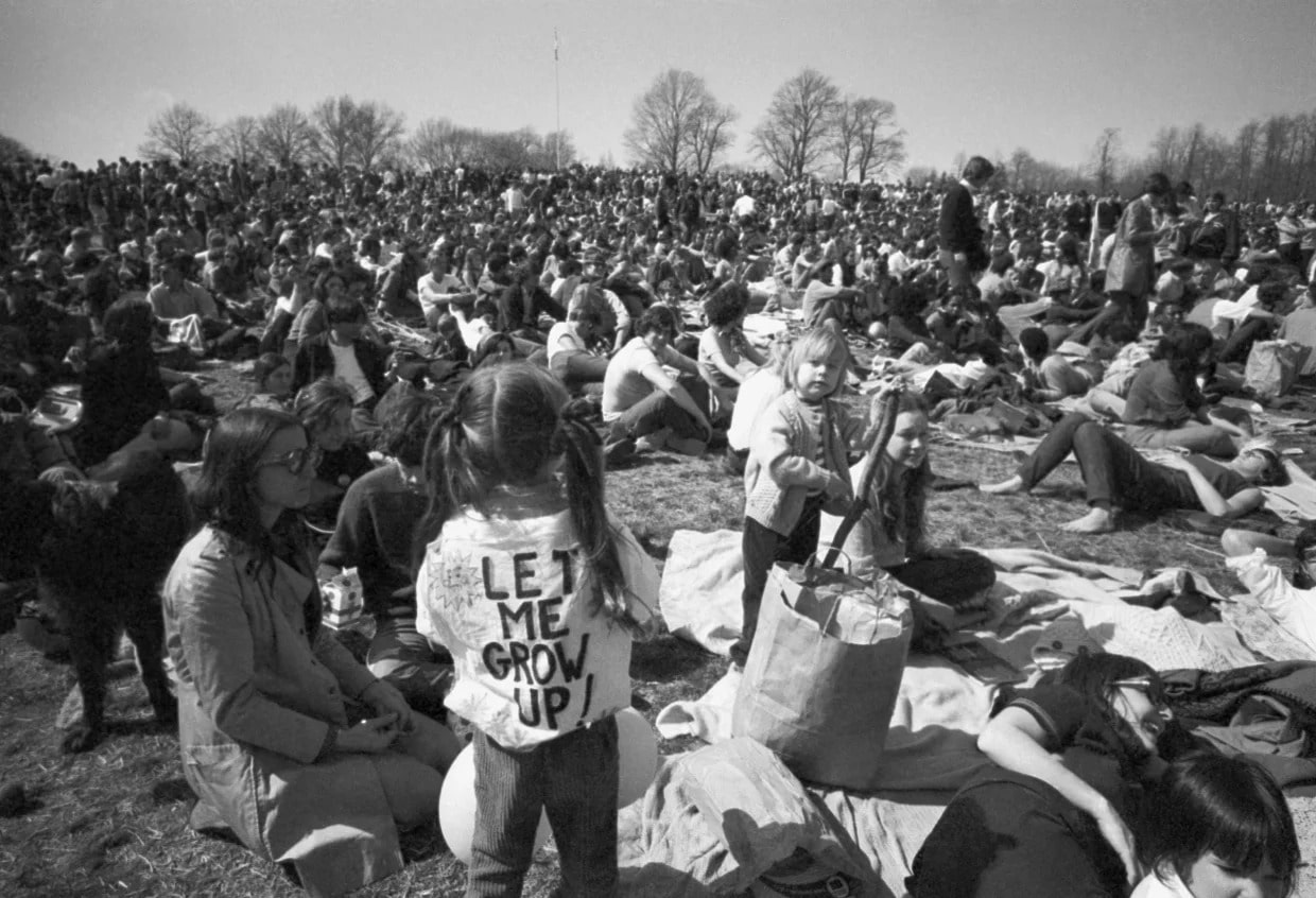 First Earth Day 1970 - Let me grow up-min